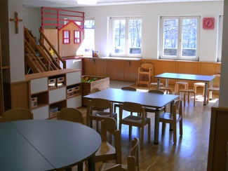 Kinderhaus Kindergartengruppe Blick in den Raum